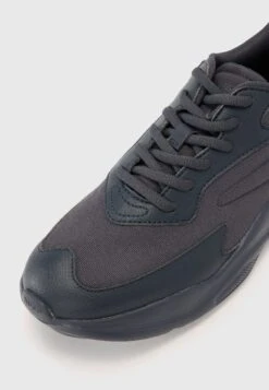 Hugo LEON - Trainers - Dark Blue -Stock X e7905ba9460c40a28d0e8b4522060f13