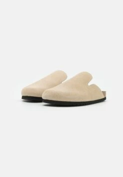 Bianco Biadan Classic Slide - Slippers - Sand -Stock X e793a0deda5d47aabf0b7d8ce5901781