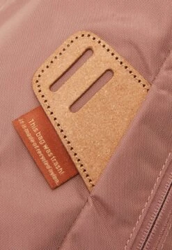 Doughnut Christopher Small Jungle Backpack Unisex - Rucksack - Chestnut -Stock X e79cedcd40c24edf95e7d54c7423131f