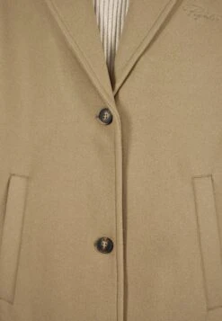 Pegador MOTERO COAT - Classic Coat - Sand -Stock X e824bfa8aed14fa9ba5358ed2a6ccfb5