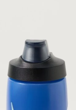 Nike Performance REFUEL BOTTLE LOCKING LID UNISEX - Drink Bottle - Gameroyal/black/silver-coloured -Stock X e899d61d9bc541658f2bb067864bae9f