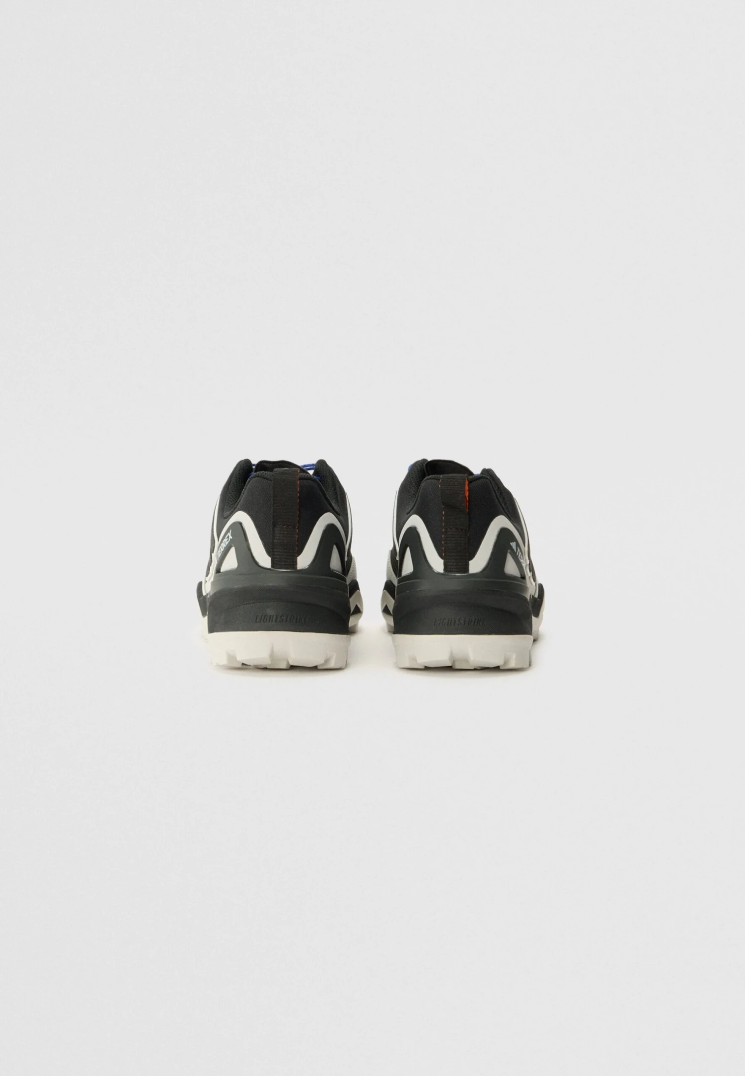 Adidas TERREX SKYCHASER - Hiking Shoes - Core Black/core Black/grey One 5 Adidas TERREX SKYCHASER - Hiking Shoes - Core Black/core Black/grey One - Image 3