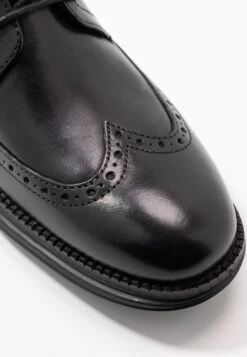 Cole Haan Original Grand Wingtip Oxford - Smart Lace-Ups - Black -Stock X e8f3bb820da24c8cb36f525ccecf28fc