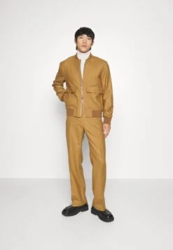 J.Lindeberg Thom - Bomber Jacket - Chipmunk -Stock X e98f4d8a7c7a4345963a059f4827e9ad