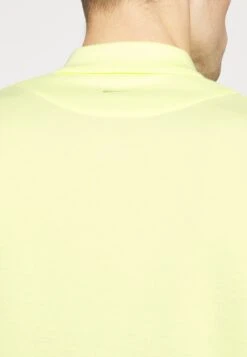 Nike Performance Heritage Slim - Polo Shirt - Lemon Chiffon -Stock X e9e332880d2140cc86bdbf88914e2ac4
