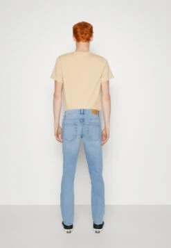 Only & Sons Onsloom Life Box- Slim Fit Jeans - Light Blue Denim -Stock X ea0526ded6624fb5a49841f84c16b0e8