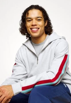 Half Zip Hoodie - Sweatshirt - Light Gray -Stock X eae394cfc2564b9890aa7a49c679b541