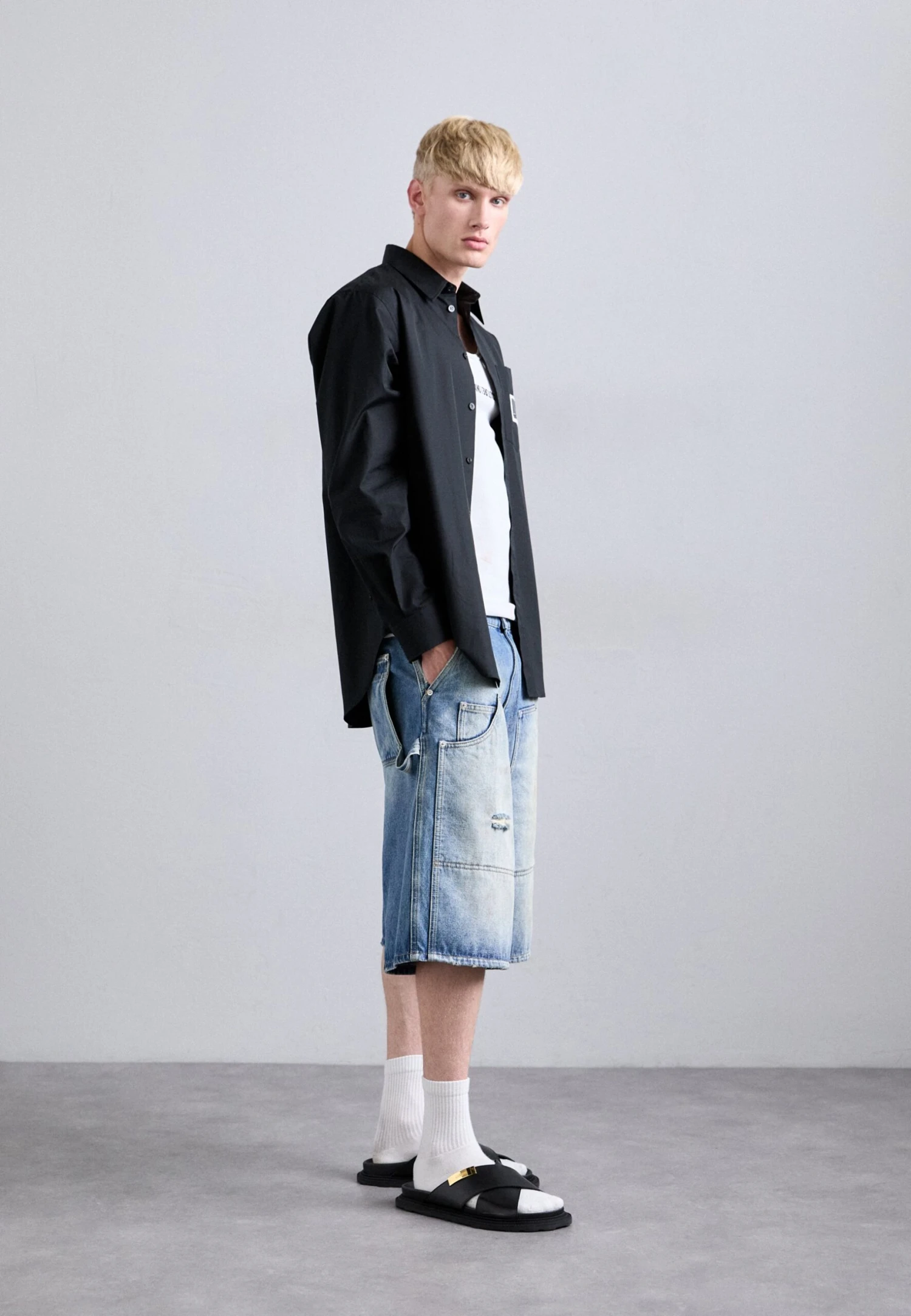 MOSCHINO Mules - Nero 5 MOSCHINO Mules - Nero - Image 3