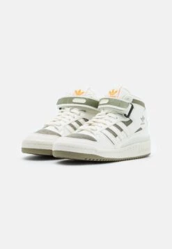 Adidas Originals Forum Mid Unisex - High-Top Trainers - Offwhite/Footwear White/Orbit Green -Stock X ed6681a87ced4b539178f93b98d3c99e