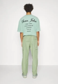 Nike Sportswear M Nk Club Wvn - Cargo Trousers -Stock X eefd55f2e187454e8756ff7eb928536e