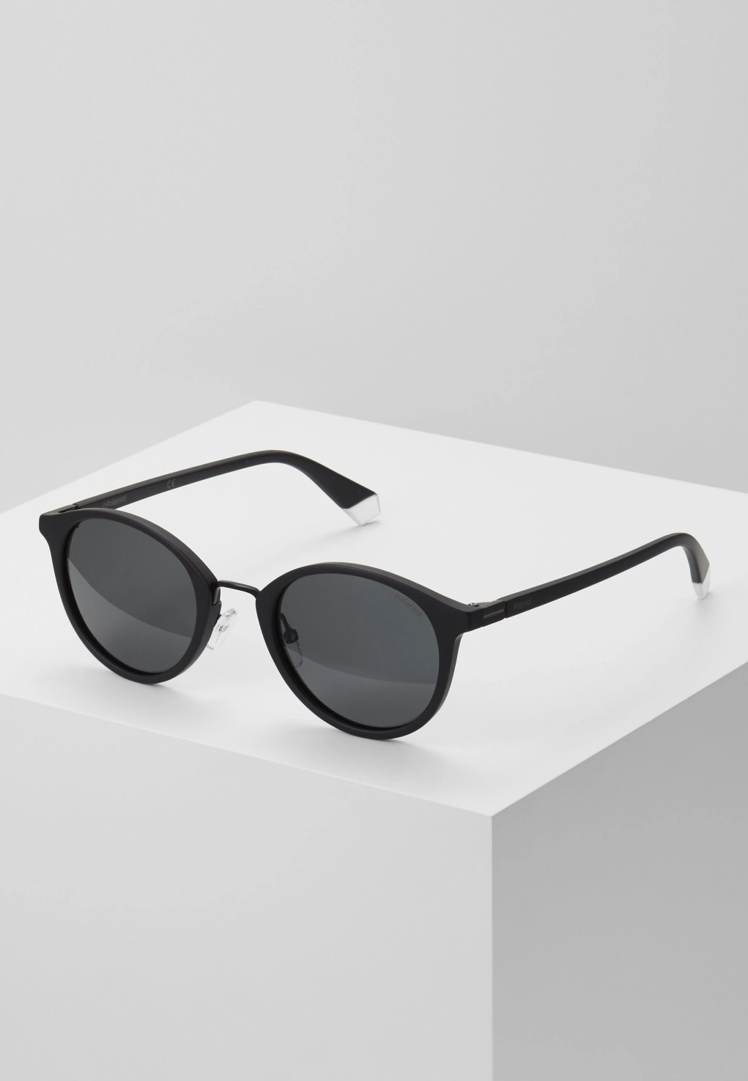 Polaroid Sunglasses - Matt Black 3 Polaroid Sunglasses - Matt Black