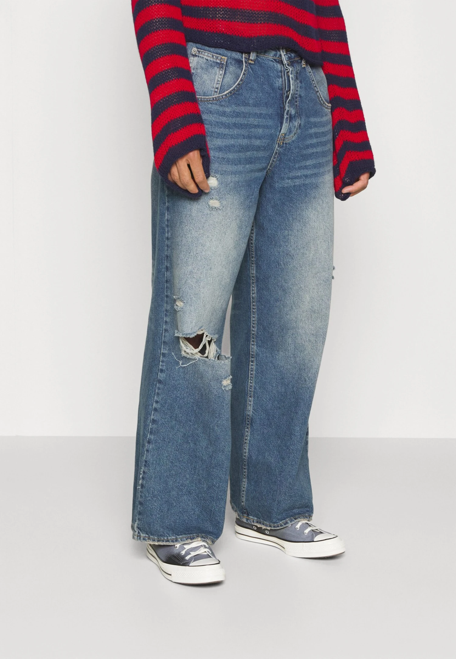 Jaded London Busted Colossus - Relaxed Fit Jeans - Mid Blue 5 Jaded London Busted Colossus - Relaxed Fit Jeans - Mid Blue - Image 3