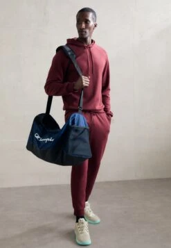 Champion PERFORMANCE DUFFEL BAG UNISEX - Sports Bag - Mvb/nbk 12 Champion PERFORMANCE DUFFEL BAG UNISEX - Sports Bag - Mvb/nbk -Stock X efba7a568e234a0eadeae37ffea13199