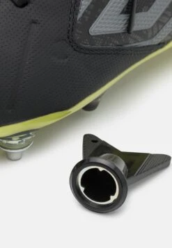 Umbro Tocco Ii Pro Sg - Screw-In Stud Football Boots - Black/Quiet Shade/Limeade -Stock X f03a05066c32463a9459db9f0f810ed0