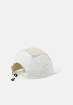 Peak Performance Lightweight - Cap - Offwhite -Stock X f0887e9547194713ad7bfb40a010705a