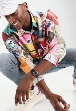 Swatch Golden Tac - Watch - Black