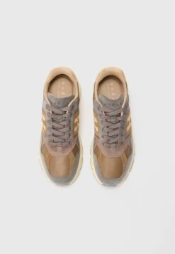 Hogan HYPERLIGHT - Trainers - Grey -Stock X f16ad9bce014425b83a05332bfbde637