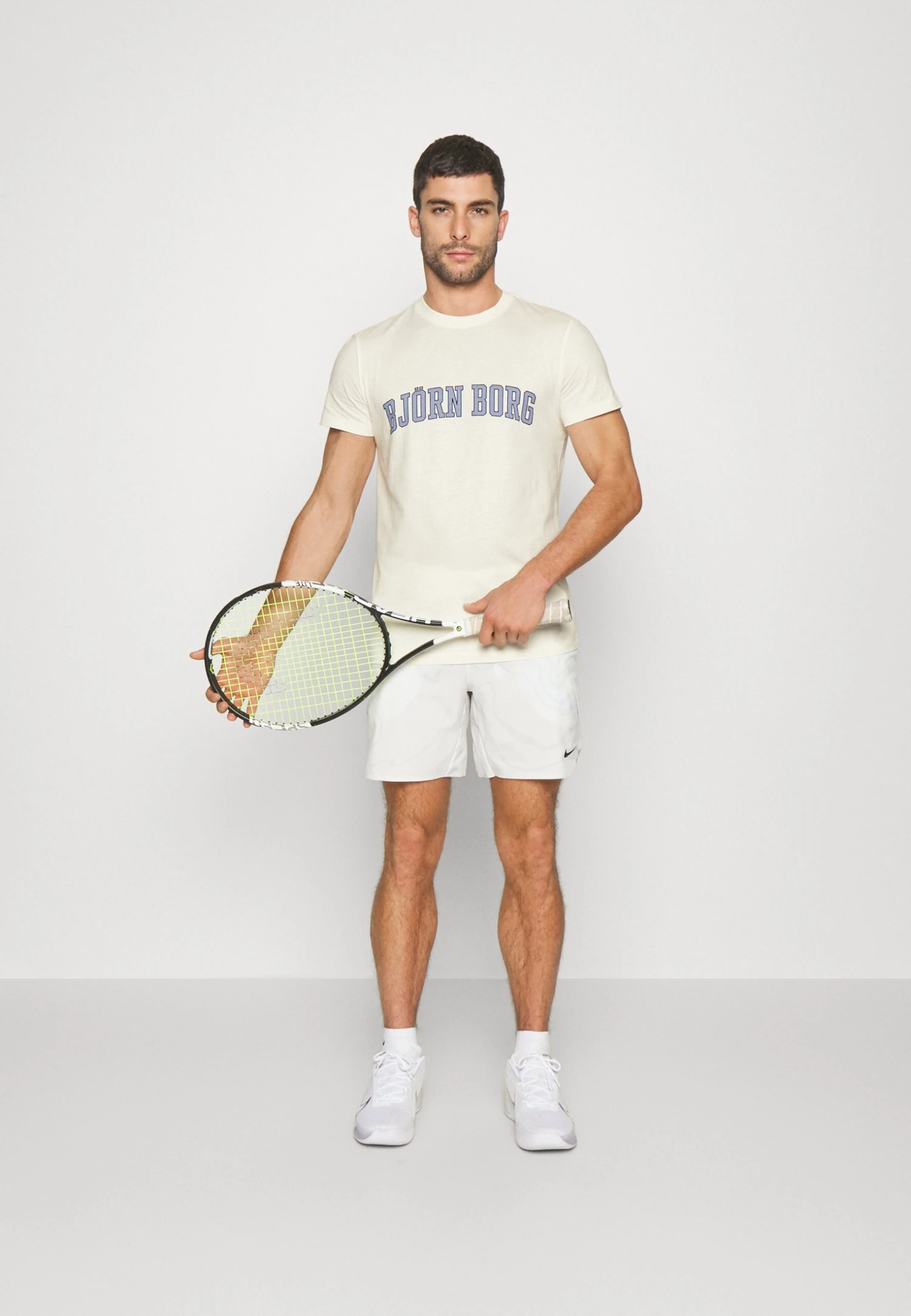 BJØRN BORG Essential Shirt - Print T-Shirt - Cannoli Cream 4 BJØRN BORG Essential Shirt - Print T-Shirt - Cannoli Cream - Image 2