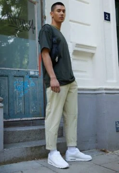 Nike Sportswear Air Max 90 - Trainers - White/Pure Platinum -Stock X f35b31c886c54a64af577bb524df38eb