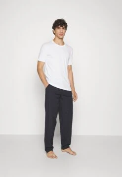 Michael Kors Fashion Crew 3 Pack - Pyjama Top - Black/Grey/Off-White -Stock X f40a276ab11148848f2d737c78a8482d