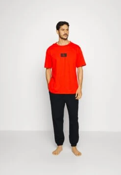 Jogger - Pyjama Bottoms - Black -Stock X f4201abd50044500a438116e051f39a3