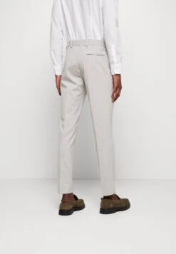 The Fashion Suit Peak- Suit - Grey -Stock X f52039e3d445423097121c6ac0d316c0