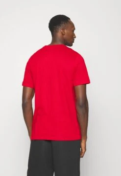 Nike Performance Tee Training - Print T-Shirt - University Red -Stock X f54f61d5ecff4de2b759826e5f641f97