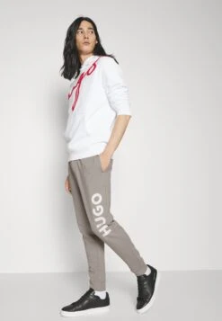 Hugo Dutschi - Tracksuit Bottoms - Medium Beige -Stock X f57ab22e040444798cb66306c54f92a6