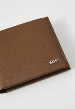 Boss NEW CROSSTOWN - Wallet - Medium Brown -Stock X f6b6a72a5cfe4e438309c6859ede7667