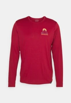 Patagonia Cap Cool Daily Graphic - Long Sleeved Top - Slow Going/Wax Red -Stock X f6d7f9e649de49f98c9bcc260407edbf