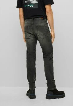 Boss Taber Zip Bcc - Straight Leg Jeans - Black Seven -Stock X f778eef784e94207bc0e3460f9c78b3e