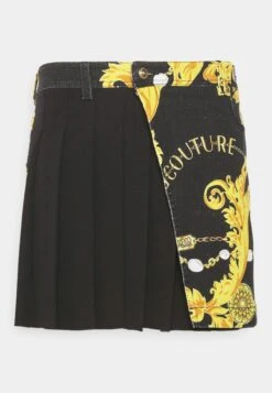 Emblem Foil - Denim Shorts - Black -Stock X f7b114e30ebe4c6a87318eb1adb1d675