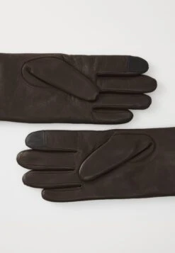 SNOWY - Gloves - Tmoka -Stock X f7fd2e9559ee4ff19935e2c7ea5b3bc1