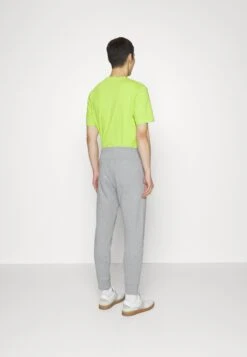 Boss Hadiko - Tracksuit Bottoms - Hellgrau 9 Boss Hadiko - Tracksuit Bottoms - Hellgrau -Stock X f7ff2d325388452295511b128e5c773b