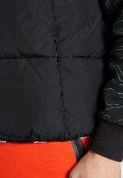 Ellesse Apice Gilet - Waistcoat - Dark Orange/Black -Stock X f822a675db4241d293a52a58164f78dc