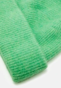 ARKET Unisex - Beanie - Green -Stock X f857f8a9cbb041e9a2ce578d6a2e48b8