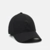 Peak Performance Retro Trek Unisex - Cap - Black -Stock X f89ac1251c7d4a889121fe25e86cb45d