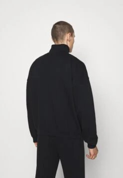 Sweatshirt - Black -Stock X f8b5ce6d19cf486c8ec12918d83b50cf