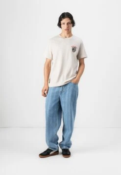 Element TIMBER HOBOS - Print T-shirt - Crystal Gray -Stock X f911218bc13d445aa82135b279588f10