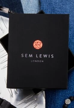 Chronograph Watch - Gold-Coloured -Stock X f95a676b6b3248c8a8a86168b1563295