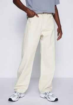 Dr. Denim Omar - Relaxed Fit Jeans - Ecru