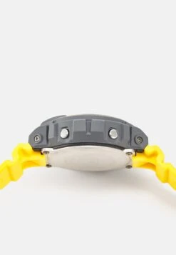 G-SHOCK Heritage Unisex - Digital Watch - Yellow 8 G-SHOCK Heritage Unisex - Digital Watch - Yellow -Stock X f96db8520cc34df6b172049919b88bca