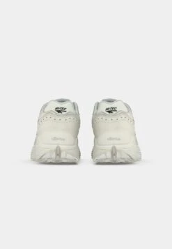 SHADOW UNISEX - Trainers - Bright White/black -Stock X f982aa400c904e429d7df7bb830c7dbc