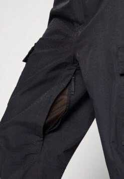 The North Face BLIZZARDERY CARGO PANT - Ski Pants - Black -Stock X f991c0f2aa5f42f78ae36ebc09b2a61b