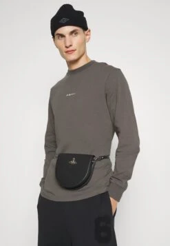 Han Kjøbenhavn Casual Long Sleeve - Long Sleeved Top - Dark Grey -Stock X fa114b98a68b48dca541e99822ba0f20