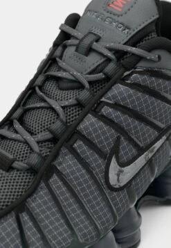 Nike Sportswear SHOX TL NA10 - Trainers - Iron Grey/metallic Silver-coloured/black/light Smoke Grey/dark Smoke Grey -Stock X fa50cb91aaaf454b816171025668d703