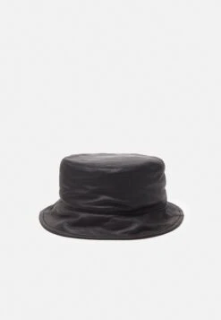 Han Kjøbenhavn Unisex - Hat - Black -Stock X faa9066f46c74671809bc33c666973d5