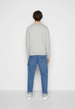 Wood Wood Tye Typo - Sweatshirt - Grey Melange -Stock X fb3e7136c2b246568b3f12ca4e55f0a4