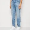 Scotch & Soda The Drop - Jeans Tapered Fit - Reshaped 1 Scotch & Soda The Drop - Jeans Tapered Fit - Reshaped -Stock X fbb54f16f82b470bbb89314673343faf