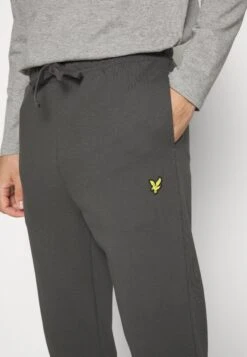 Lyle & Scott Pant - Tracksuit Bottoms - Anthracite -Stock X fbfc1058d9024085ab3525759410f5cb